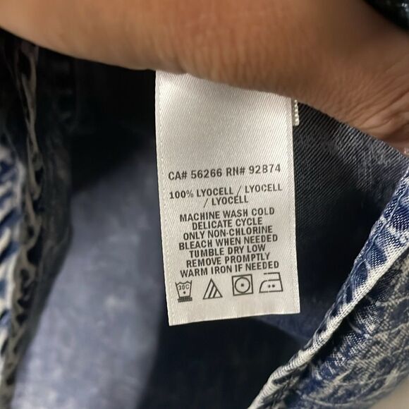 Splendid Women's Tie Front Shirt Size Small - Picture 7 of 9